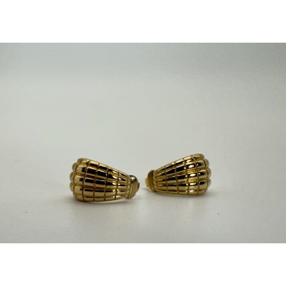 Vintage Avon Gold Tone Earrings Clip-on Scalloped Textured 1/2 Hoop Huggie 90s